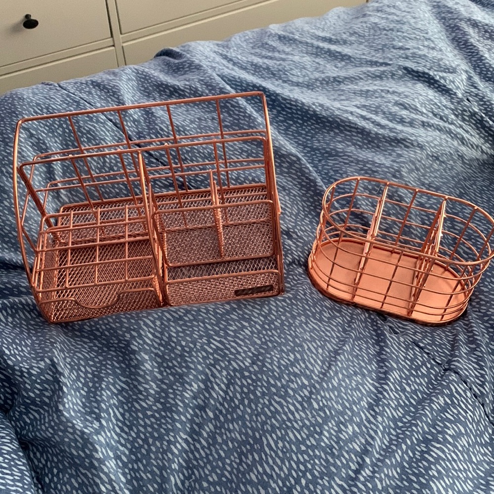 Rose gold desk set organizer
